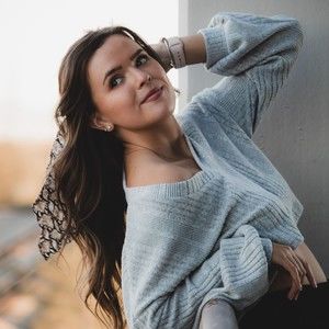 Meet your Posher, Charlee